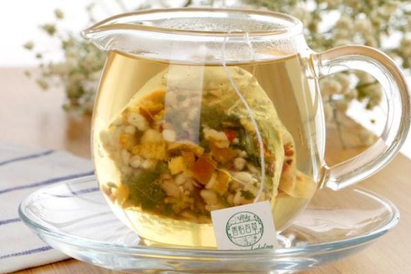 红豆薏米茶有什么功效和副作用 修正红豆薏米茶的作用与功效