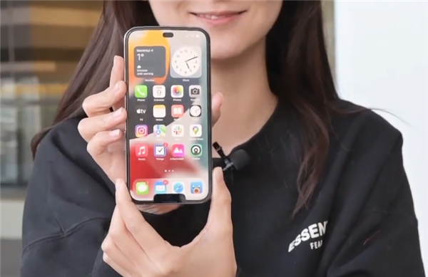 苹果送新外形！iPhone 14全新屏幕开始准备：三星供应M12 OLED材料