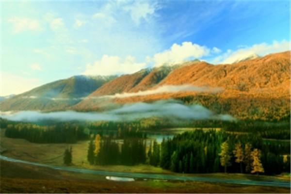 新疆哪里好玩的景点推荐（新疆值得玩的地方）